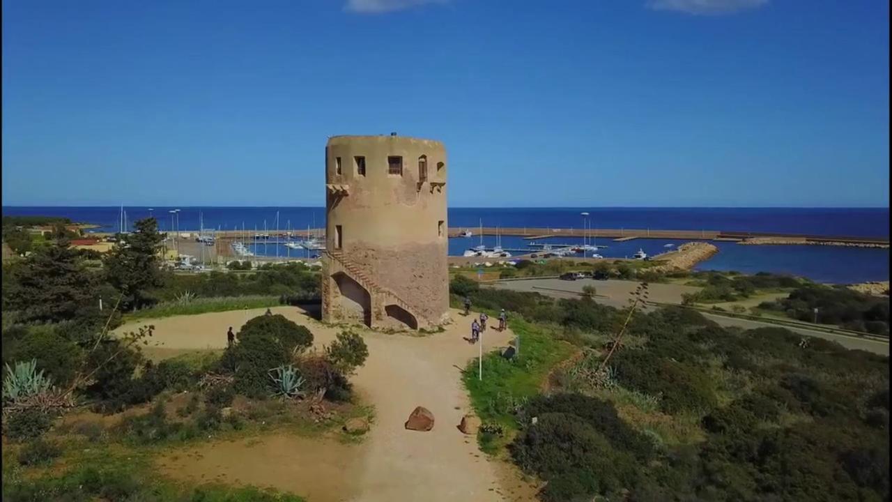 Villetta Porto Corallo Vista Mare ヴィッラプッツ エクステリア 写真