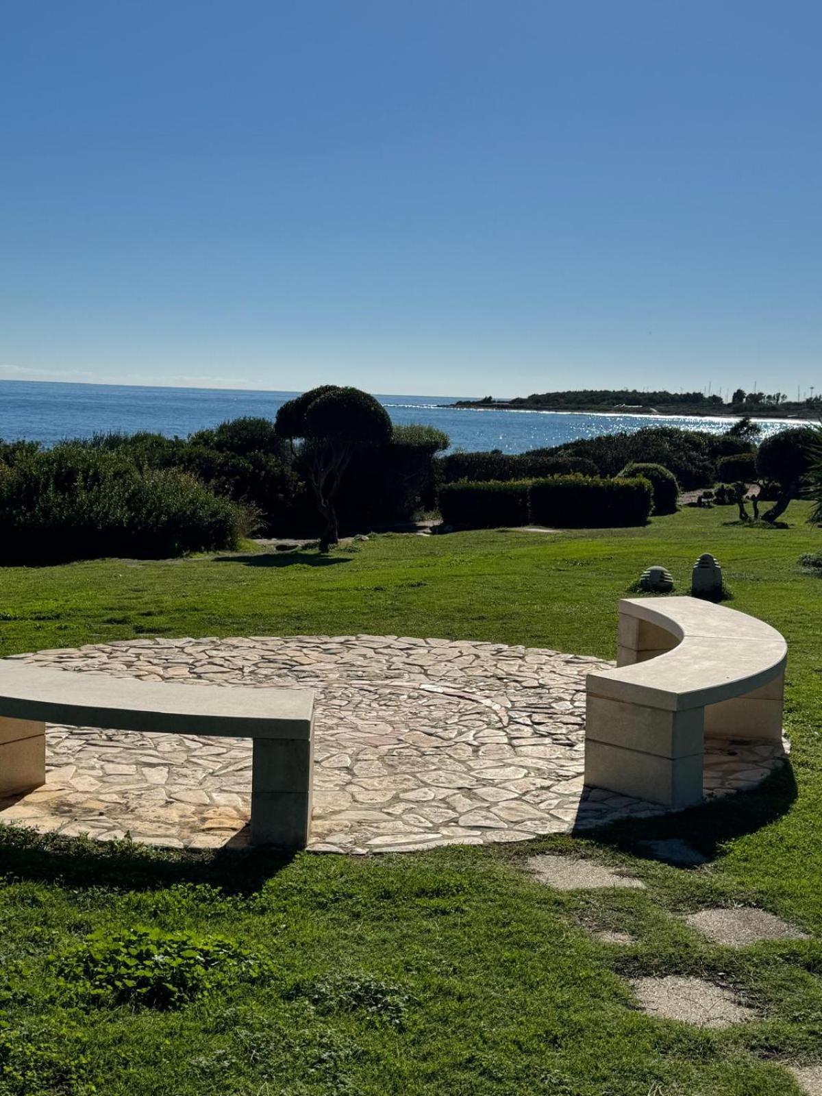 Villetta Porto Corallo Vista Mare ヴィッラプッツ エクステリア 写真